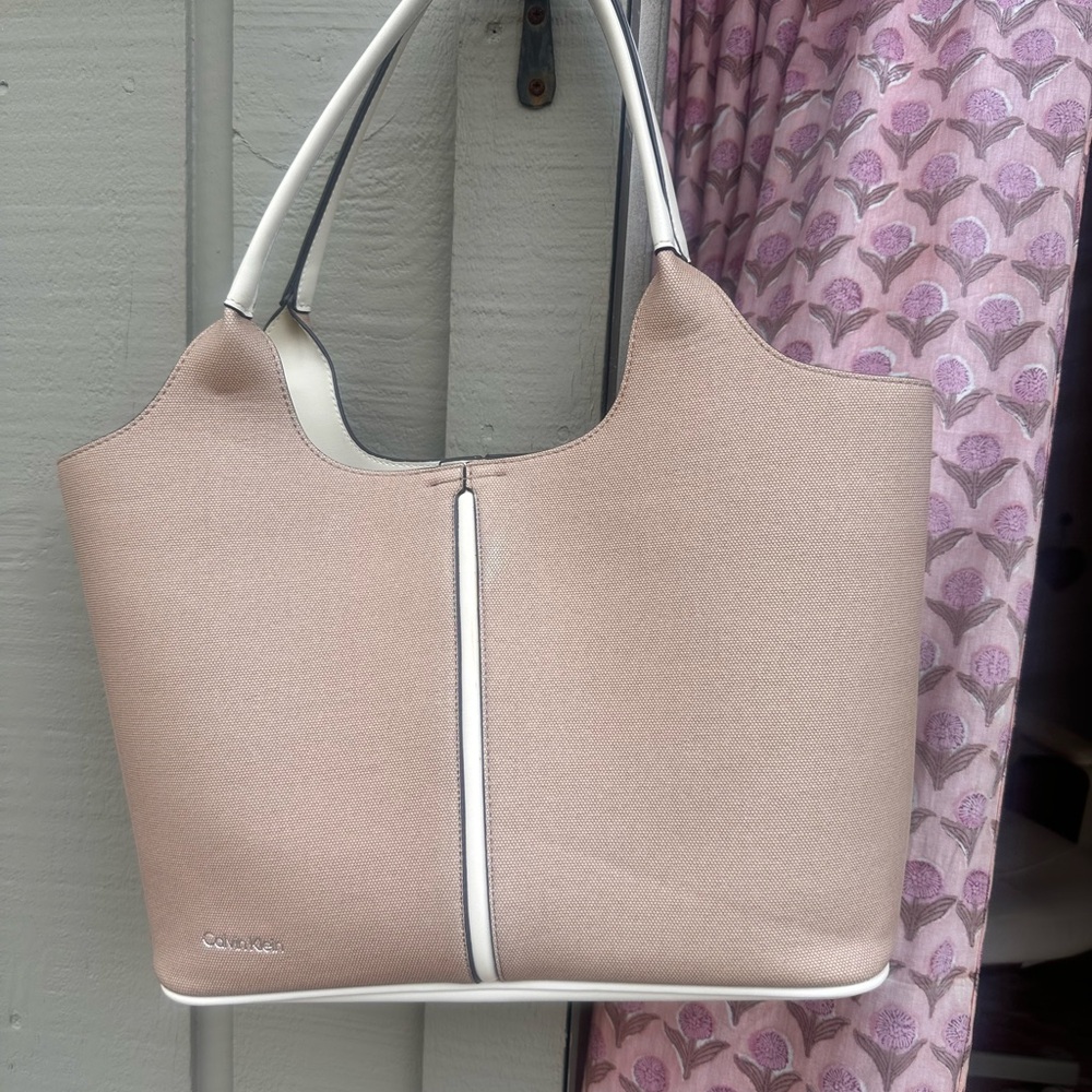Calvin Klein Tote Bag with White Trim and matching pouch